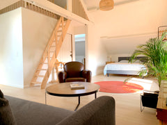 A deux pas du centre de la commune d'Uccle (Bruxelles) et proche de nombreuses l Lyon, France Studio aménagé en plein centre d'Uccle Private room vacation rental 50648789