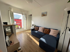 Sunny apartment close to Bibliothèque François Mitterrand, cinema Mk2 and Seine  Paris, France Sunny apt at Bibliothèque & Batofar Entire rental unit vacation rental 2790212