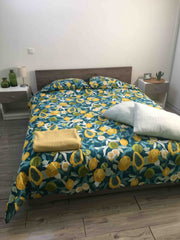 Chambre situé en face des quais de Bacalan, à proximité du centre ville, de la c Bordeaux, France Chambre sur les quais des Chartrons Private room in rental unit vacation rental 23987462