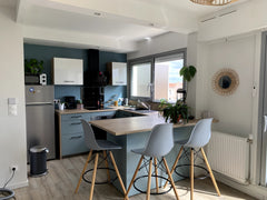 Profitez de Bordeaux, dans ce studio très lumineux et calme, situé à 10 min à pi  Studio lumineux à deux pas du tram et du centre Entire rental unit vacation rental 626593780557024569