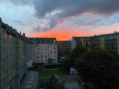 Nem adgang til alt fra denne centralt beliggende lejlighed.<br /><br />Lejlighed Copenhagen, Denmark Skøn lejlighed i hjertet af Valby på 65 kvm Entire condo vacation rental 556194065973745036