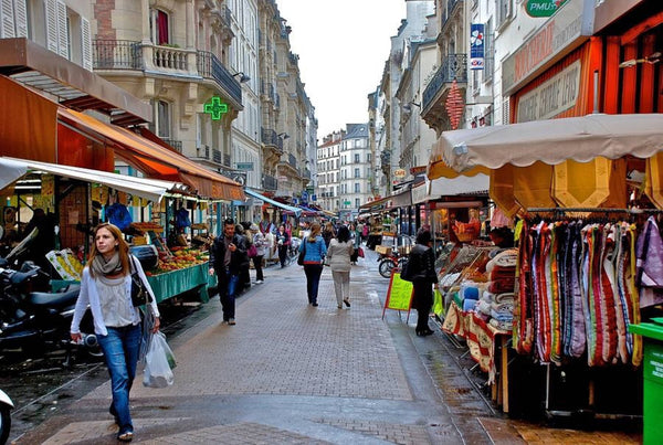 Quartier vivant et très agréable, nombreuses boutiques de prêt à porter, artisan  2 pièces, 35m2 à Métro Villiers Entire rental unit vacation rental 16461008
