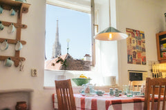 Lovely & very bright historical apartment in the main district surrounded by won Vienna, Austria New: 100m2 quiet Apartment in the city center Entire rental unit vacation rental 35471719