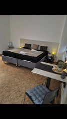 Na tomto klidném místě ve středu dění tě nečekají žádné složitosti.<br /><br /><  Útulný apartman na Praze 5 Entire condo vacation rental 659031503323637014