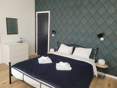 **Fully renovated, with brand new furniture and equipment**<br /><br />Stylish r Geneva, Switzerland *Brand new 'IRIS ROOM' Private bathroom + balcony Private room in townhouse vacation rental 594298587512987354