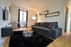 Family apartment with two bedrooms, with a nice light. Magnificent views of the  Paris, France Casa di Bambola, 2BR/1BA, 5 people Entire rental unit vacation rental 14177351