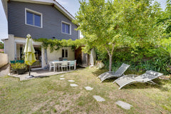 Welcome to our beautiful and tastefully decorated house of 150 m2 located in Mer  Beautiful family home Merignac with garden Entire home vacation rental 658518225952159590