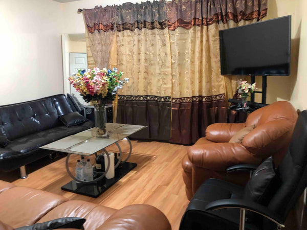 Relax with the whole family at this peaceful place to stay. Yonkers, NY Home in Bronx · 1 bedroom · 1 bed · 1 shared bath Shared room in home vacation rental 53078525