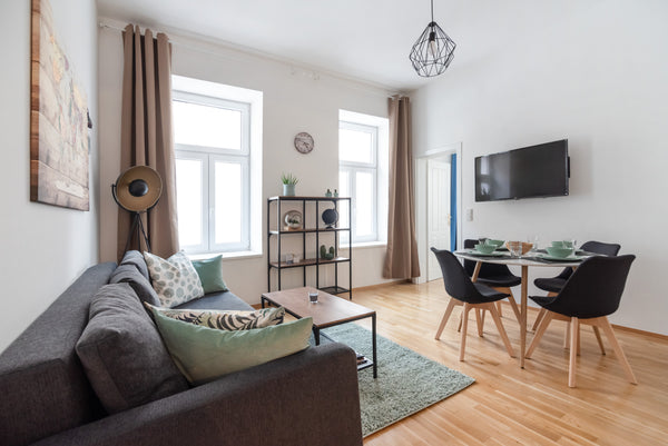 Enjoy your stay in Vienna in this lovingly furnished apartment in a quiet locati  Cozy, new and stylish, 15 minutes to the center Entire rental unit vacation rental 38779115