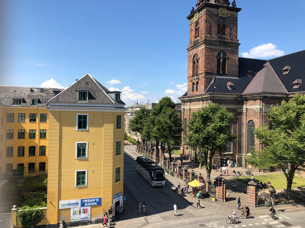 Welcome, to my favourite part of the city.<br />A small, cozy home I love, and h  Central flat with stunning view - close to airport Entire rental unit vacation rental 36656565