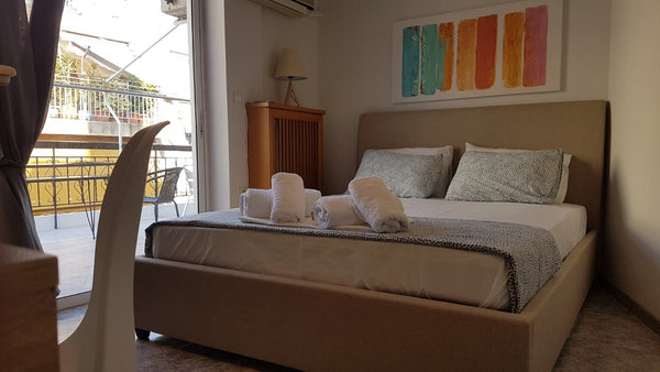 A large sunny, airy and renovated luxury maisonette apartment 150 sq.m fully ren Athens, Greece Maisonaitte-Athens Center, 4 BD, 2 BATH Entire condo vacation rental 558342786190971093