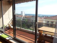 Situé en plein cœur du quartier historique de la Croix-Rousse, nous mettons à di Lyon, France Grand appartement, vue imprenable Entire rental unit vacation rental 6209387