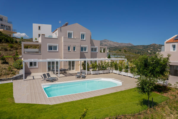 Enjoy your luxury vacations on the 