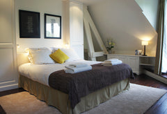 Bright duplex ensuite room, overlooking the garden with a private south-facing t Uccle, Belgium Duplex suite for 2 to 4 people Private room in home vacation rental 5409447