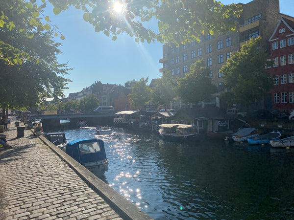 Full apartment 81 sqm with canal view. Located in the heart of Copenhagens histo Copenhagen, Denmark Copenhagen K. Canal view. Full apartment Entire condo vacation rental 52697244