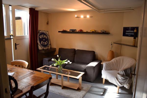 <b>The space</b><br />Charming studio (+ / -50 m2), located in the heart of the  Brussels, Belgium EU neighborhood : Super studio ! Private room in townhouse vacation rental 797781