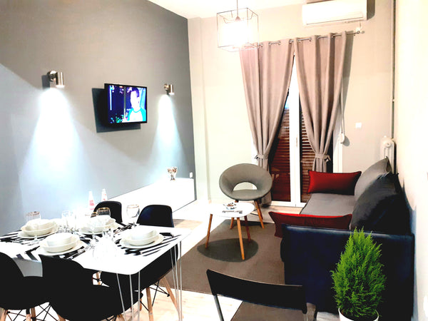 Our minimal suite is 45 sq.m, fully equipped and newly renovated one bedroom. Op Athens, Greece APOLLON AKROPOLIS 12 GODS MINIMAL SUITE Entire rental unit vacation rental 40074700