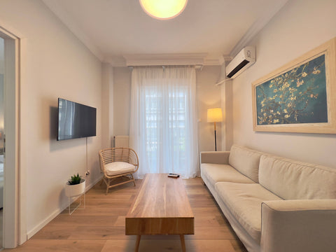 Éclair is a centrally located two bedroom apartment. With an ambiance that promo Thessaloniki, Greece #Éclair by halu! Apartments Entire rental unit vacation rental 700465528964603344