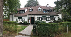 Economy Double Room, with SHARED BATHROOM AND WC. <br />16 square meters. <br /> Ghent, Belgium Rose House B&B - Budget Room Private room in bed and breakfast vacation rental 35264564