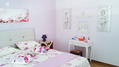 Enjoy our large, recently refurbished, arty apartment in the heart of Athens.<br England, United Kingdom Arty flat (new, spacious, central, cosy) Entire rental unit vacation rental 19361742