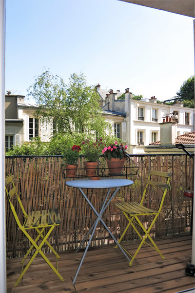 Located in the heart of Montmartre, 50m from the Place du Tertre and the Sacré C Paris, France Haussmann apartment + balcony 50m from Sacre Coeur Entire rental unit vacation rental 5695387