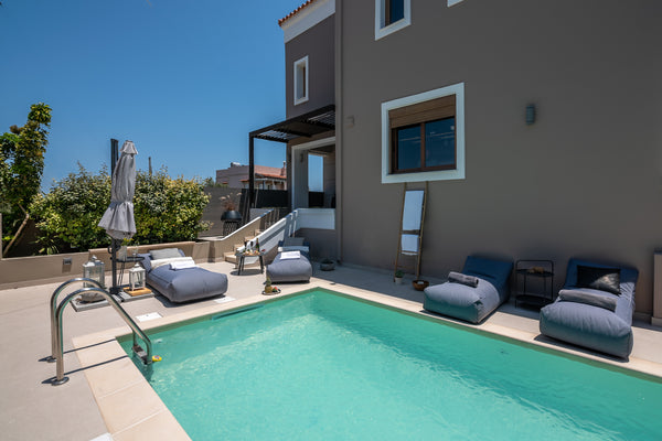 Located in the tranquil village of Marathokefala, within 2 km from Kolymvari Bea  Stylish 2 bedroom Villa by Delfus Entire villa vacation rental 673574794077131907