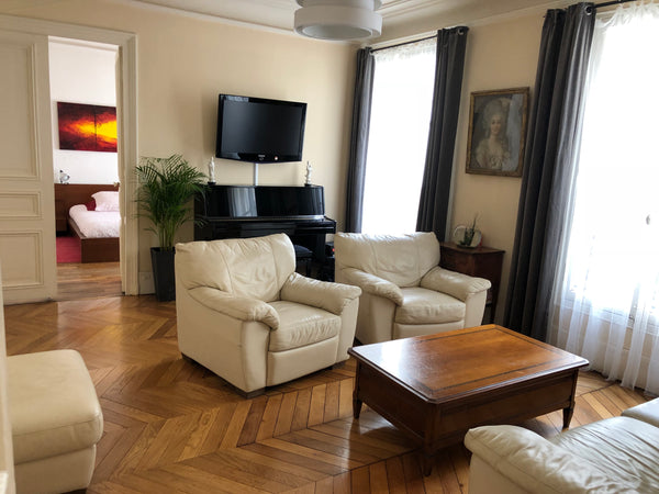Beautiful appartment, non smoking, fully furnished, first floor. Very comfortabl Paris, France Paris 16 - Elysées-Kléber-Trocadero Entire rental unit vacation rental 5981388