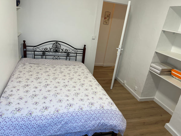 Charlinehome is located in the center of Paris, a circle of Chinese family hotel Paris, France Double rooms 六2号房间 Private room in rental unit vacation rental 8495295