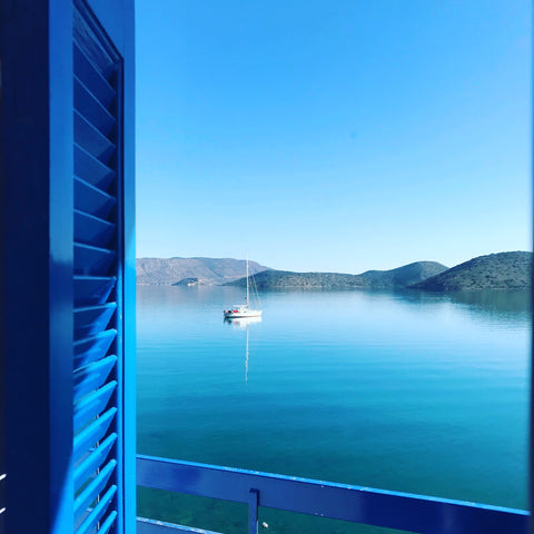 A recently renovated 2-bedroom traditional flat for 5 guests. <br />It is situat Agios Nikolaos, Greece Seafront 2-bedroom Apartment Entire condo vacation rental 18565182