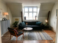 Beautiful and cozy apartment in the heart of the charming Frederiksberg.<br /><b  Charming loft apartment in beautiful Frederiksberg Entire rental unit vacation rental 37560758