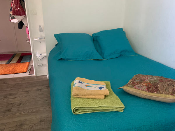 Bordeaux, France Cosy room Bordeaux Cauderan Private room in bed and breakfast vacation rental 623882478929533730