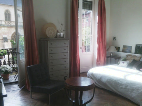 Au cœur de la zone historique, à 5 mn de la cathédrale Saint-Jean, trois chambre  Appartement 110 m2, Vieux Lyon, Fête des Lumières Private room in rental unit vacation rental 29873196