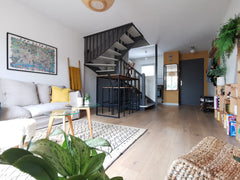 Maison calme, située dans une résidence sécurisée. Une terrasse à l'arrière idéa Bordeaux, France Maison douillette proche Bordeaux Entire home vacation rental 643887308727482972