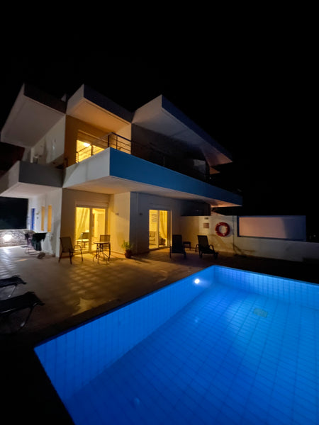 magnifique villa pour 4 personnes avec piscine privée et une vue splendide,  l'e  Villa Hibiscus, piscine avec une vue splendide Entire villa vacation rental 713546550884421952