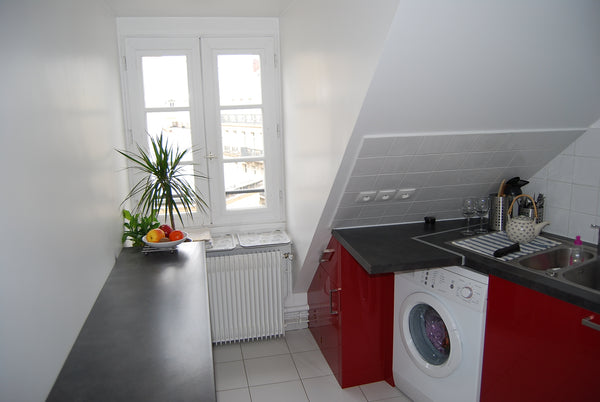 This lovely parisian studio is located in the Opéra district, 50m to Galerie Laf Paris, France Studio near Galeries Lafayette Entire rental unit vacation rental 6825244