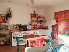 Appartement cosy qui comblera les esprits tranquilles! J'y vis toute l'année, il Lyon, France Simple, chaleureux & calme au cœur du 7°! Entire rental unit vacation rental 26712764