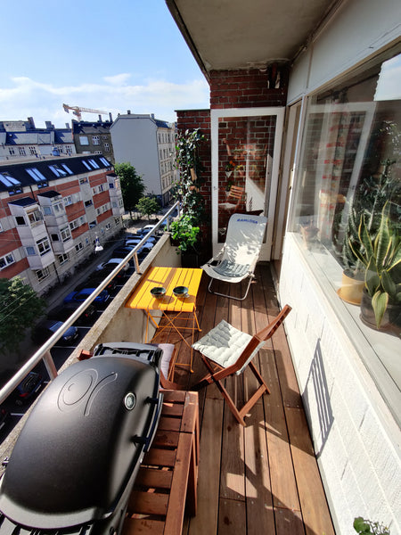 Bright flat in the heart of Nørrebro. <br /><br />The flat consists of<br />- A  Copenhagen, Denmark Flat with Sunny Balcony in the Heart of Nørrebro Entire condo vacation rental 35854058
