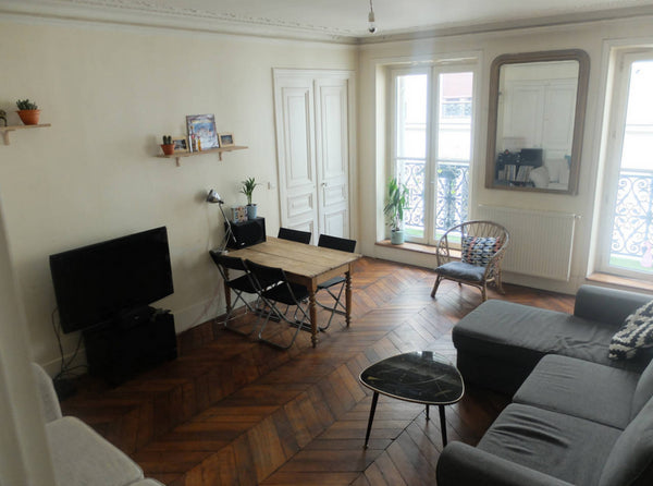 Grand appartement de 130m2 avec 4 chambres, un grand salon longé d'un balcon, un Paris, France Grand appartement au coeur de Paris Entire rental unit vacation rental 13615400