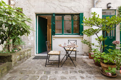 Studio in the lively heart of Paris. The apartment is quiet with kitchen and bat Chennevières-sur-Marne, France Quiet studio in downtown Paris Entire rental unit vacation rental 6547059