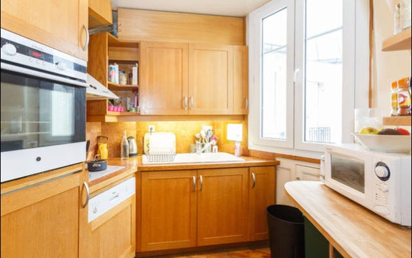 Magnifique appartement de 70m2, lumineux avec parquet, moulures et cheminées. Si Paris, France Authentic & Spacious Apartment in City Center Entire rental unit vacation rental 23628310