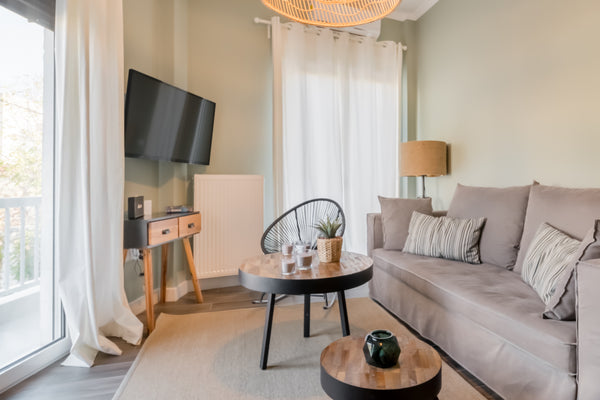 Light one of the complimentary candles and sense the charming bohemian vibe. Fun Geneva, Geneva, Switzerland Boutique Apt in Lively Area. Walk to Acropolis Entire rental unit vacation rental 23490604