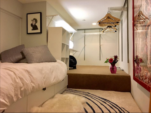 Students, creatives welcomed!<br />1 month/30 days New York, NY Loft in Brooklyn · 2 bedrooms · 1 shared bath Private room in loft vacation rental 10058971