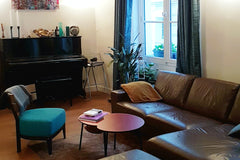 Deux-pièces de 60m2 dans une jolie rue calme du Haut-Marais. A 5min de Républiqu Paris, France Bel appartement design - Paris Marais - 60m2 Entire rental unit vacation rental 3131234