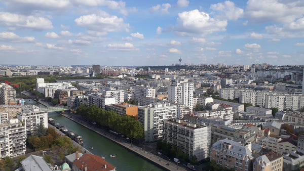 Dans une résidence sécurisée, appartement au 26e étage, au bord du canal du l'ou Paris, France Paris, canal de l'ourcq, vue exceptionnelle Entire rental unit vacation rental 21089731