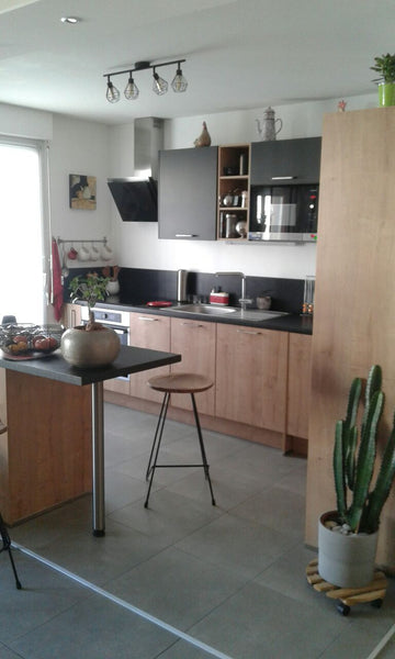 Bel appartement fonctionnel,  très bien équipé , dans un quartier très dynamique Lyon, France Beau T2, proche centre ville Entire rental unit vacation rental 32436178