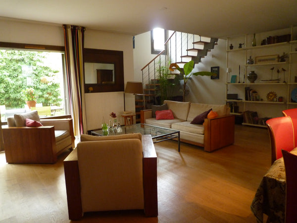 Grand séjour cuisine à l'américaine , ouvert sur jardin 70m2 avec terrasse équip Lyon, France Duplex Rez de jardin, 130m2, 3 chambres Entire rental unit vacation rental 10976159
