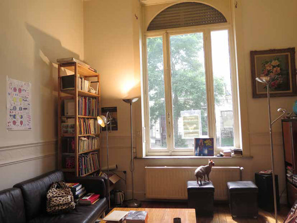 Situation et quartier uniques ! Connexion parfaites sur tout Bruxelles ! Sorties Brussels, Belgium Votre Chambre au Cœur de Bruxelles (St Gilles) ! Private room in casa particular vacation rental 558663174477174266
