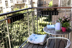 Du har nem adgang til alt fra denne perfekt beliggende base. <br />Du bor tæt på  Lys lejlighed med altan tæt på Københavns centrum Entire condo vacation rental 669472474657676006