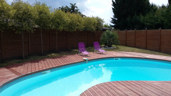 Dans une chambre très confortable ayant une entrée indépendante et un lit de 160  Proche de Bordeaux chambre calme à louer Private room in bed and breakfast vacation rental 20112732