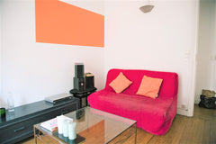 Charming apartment typical Parisian, ideal for couples, couples of friends or fa Paris, France Superb apartment near Montmartre and Pigalle Entire rental unit vacation rental 18383957